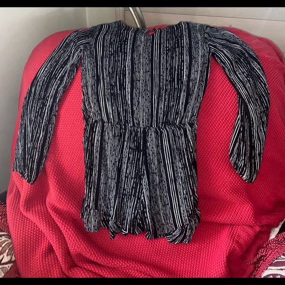 White Fawn Black and white strap romper with tie size medium - Picture 4 of 7